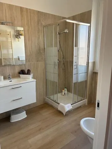 Mila House Apartamento *